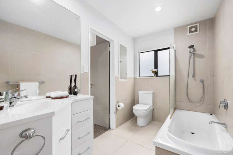 1/18 Doyly Drive Stanmore Bay_8