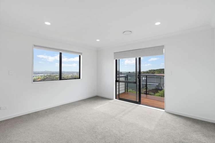 54 Armstrong Farm Drive East Tamaki Heights_11