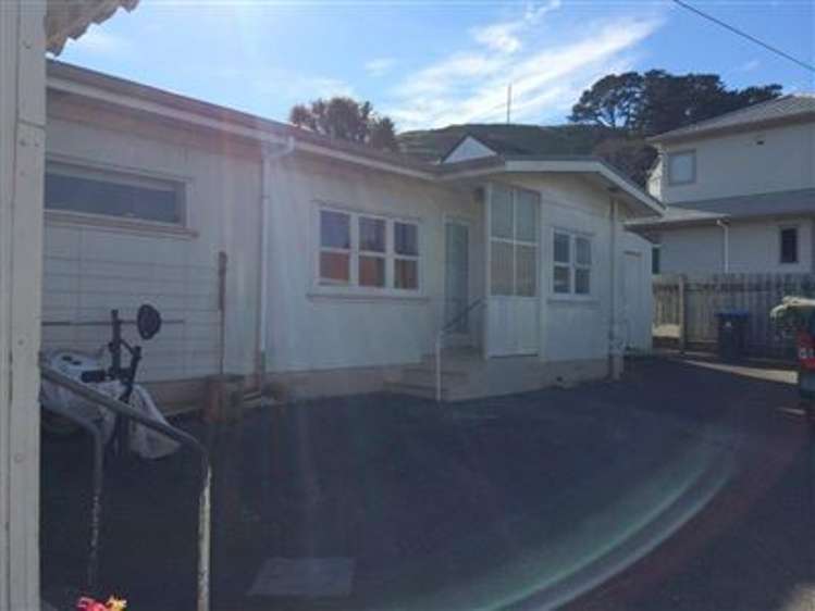 2/15 Gollan Road_0