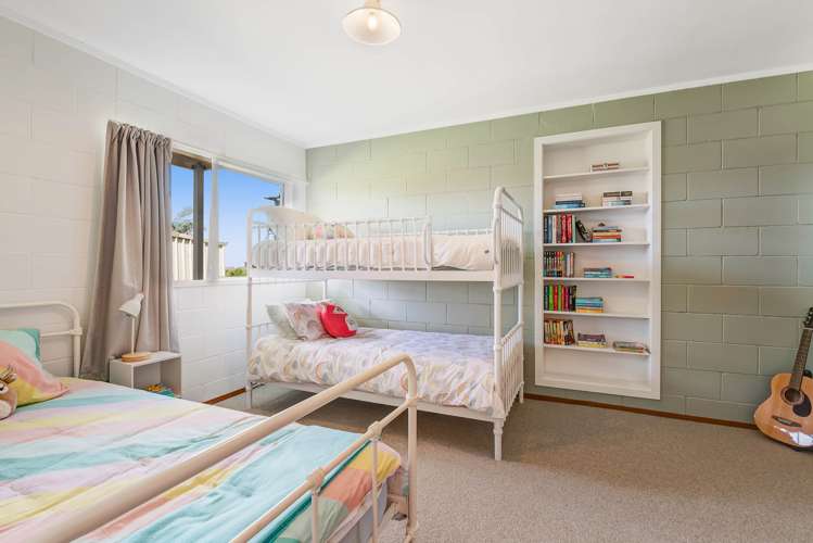 8 Kotuku Place Snells Beach_13