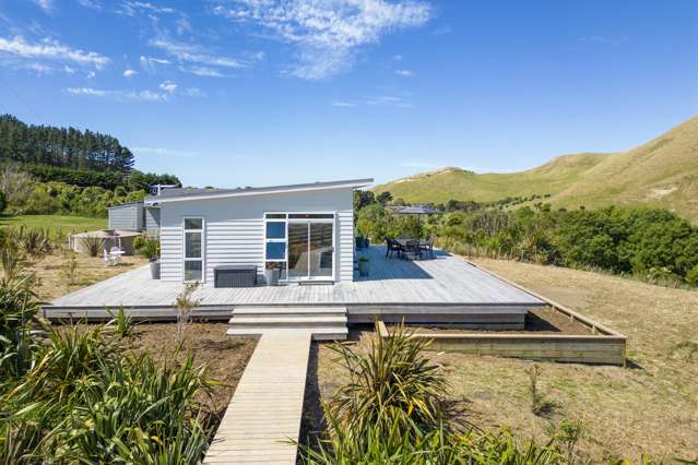 422 Whangaehu Road Porangahau_1