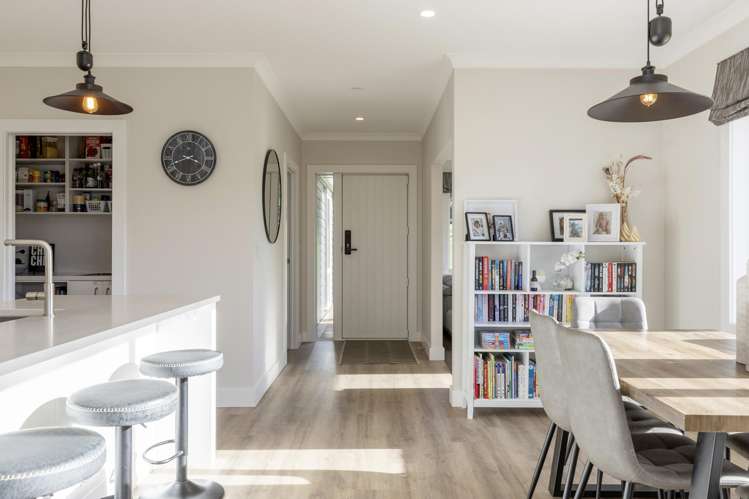 7 Lochinvar Lane Acacia Bay_26