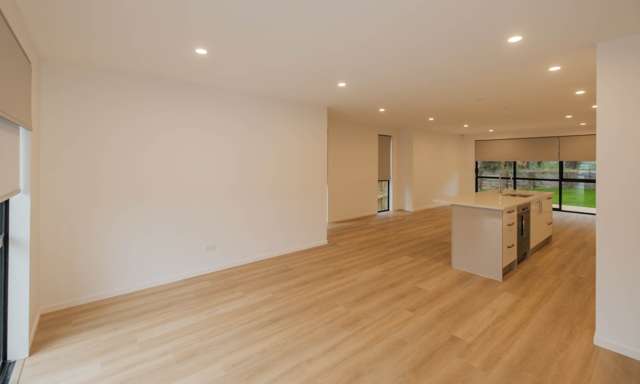 52 Seafarer Crescent Stanmore Bay_1