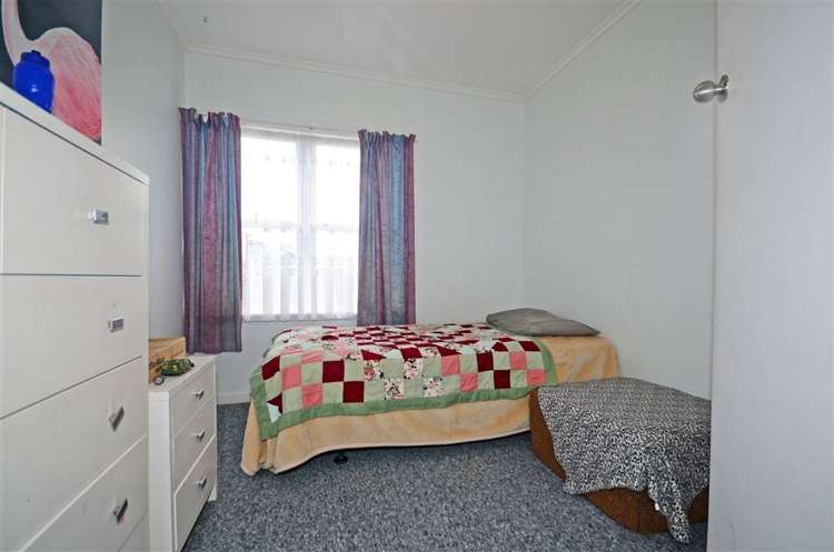 12 Sheehan Road Te Atatu South_13