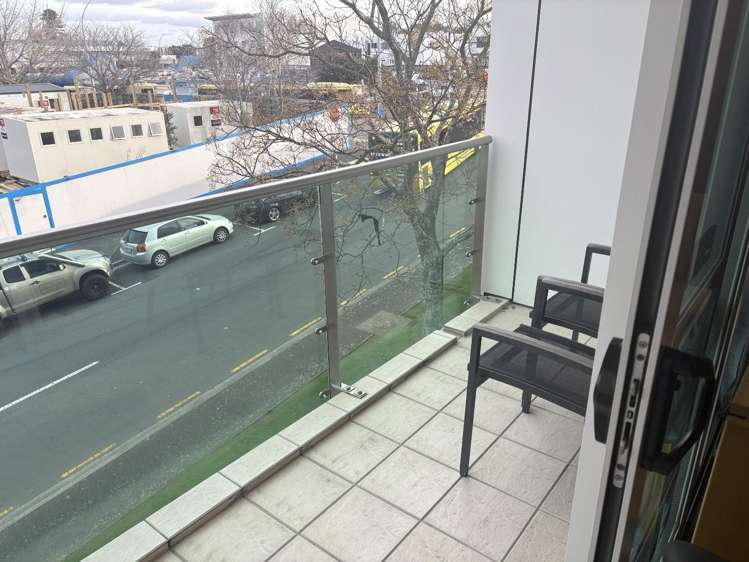 6 Durham Street Kingsview Apartments 11234_9