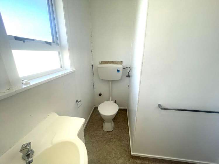 49 Thatcher Street Castlecliff_16