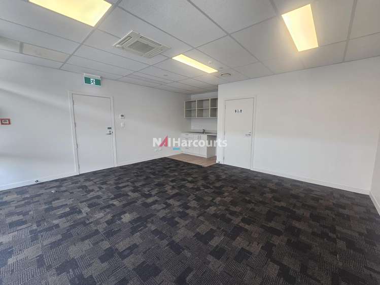 2/4 Rawiri Place Hobsonville_4