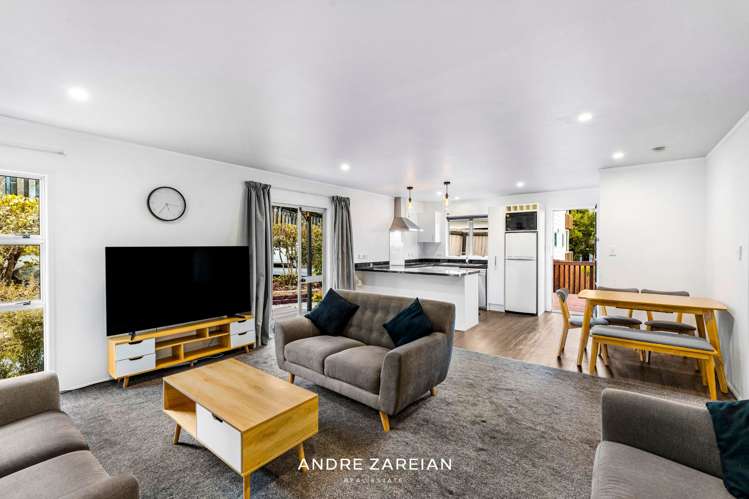 2/155 Oaktree Avenue Browns Bay_5