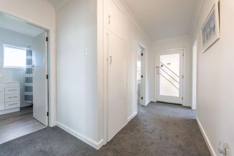 2 Cameron Street Seaview_10