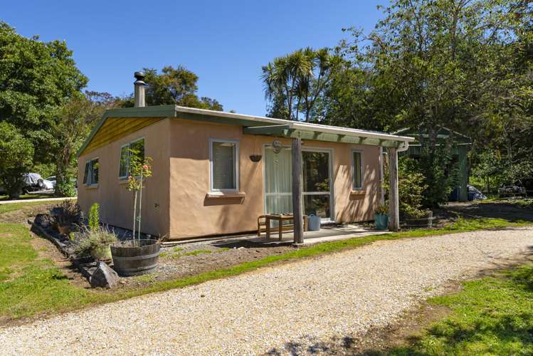 96 Fraser Road Rangihaeata_31