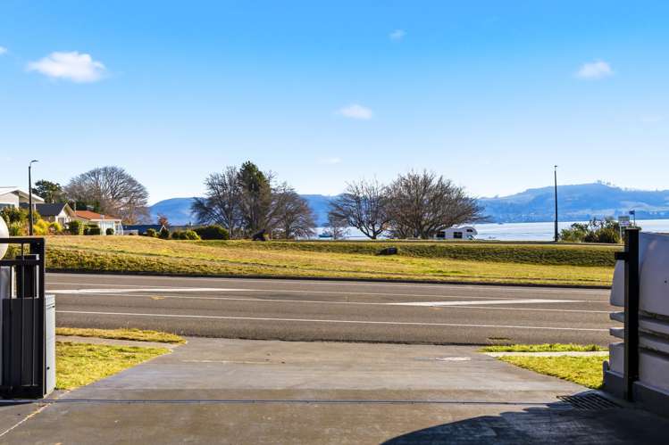 380 Lake Terrace Two Mile Bay_15