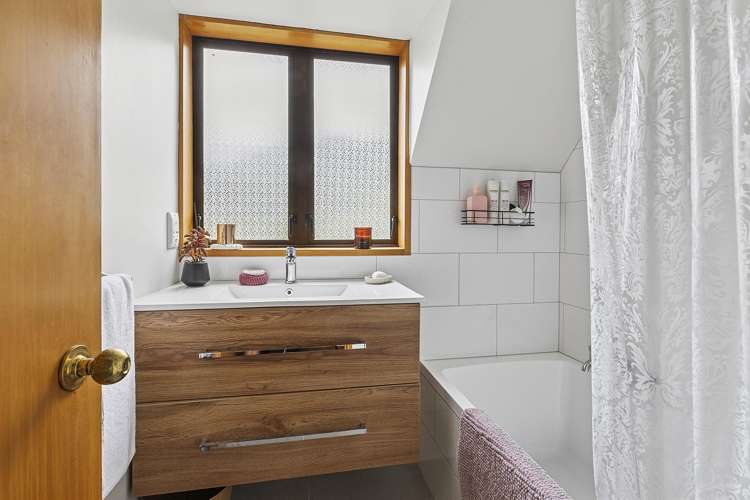 50 Amapur Drive Khandallah_24