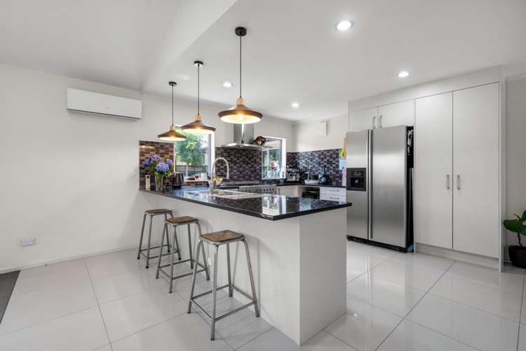 1 McKinnon Street 11373_2