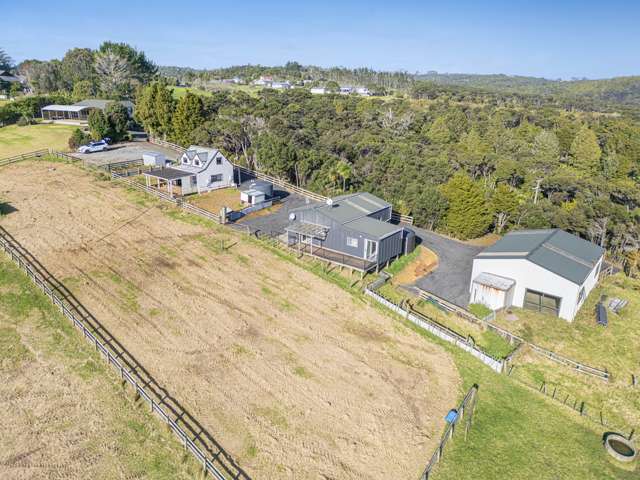 Helensville - Lifestyle Home and Income