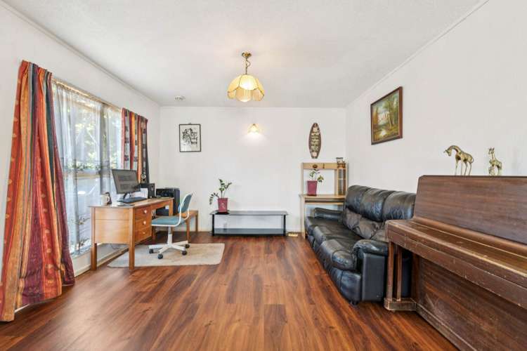 2/32 Latham Avenue_5