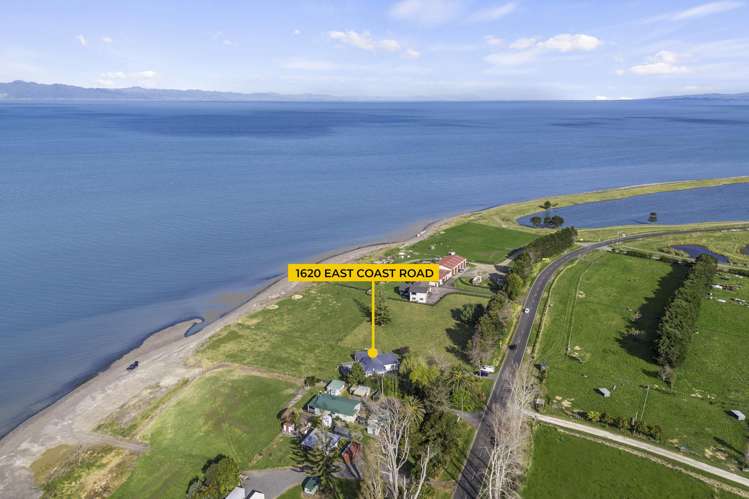 1620 East Coast Road Kaiaua_11