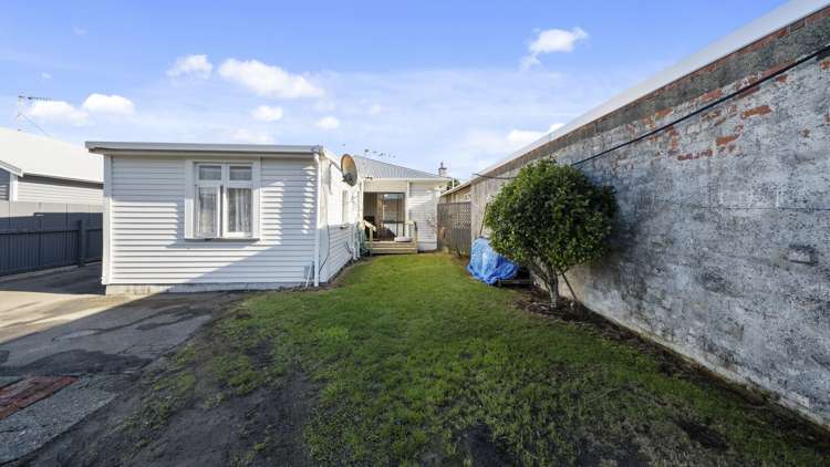 64 Kauri Street Miramar_9