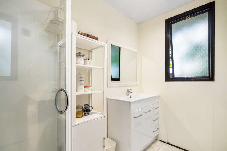 5/7 Ireland Place Ranui_15