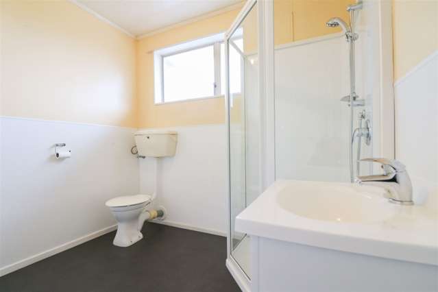 2/192 Church Street Timaru Central_4