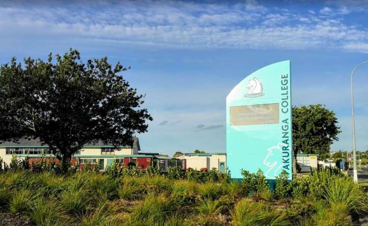 2/77 Glenmore Road Sunnyhills_15