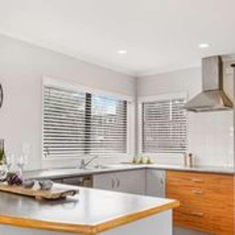 61a Bradbury Road Botany Downs_4
