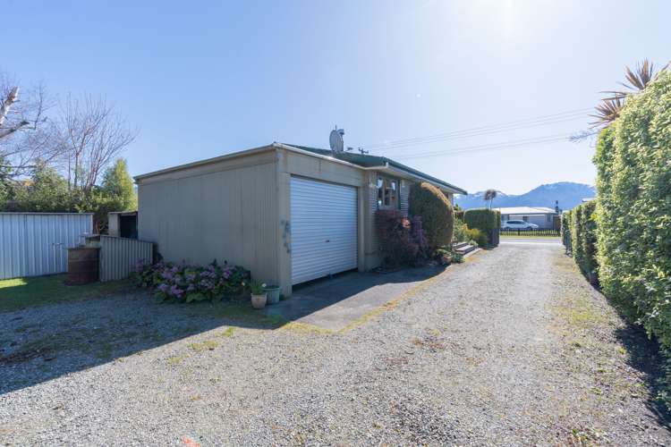 52 Matai Street Te Anau_17