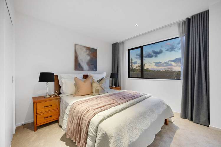 2F Hollywood Avenue Epsom_10