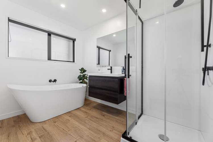 34 Spitfire Drive Burleigh_20