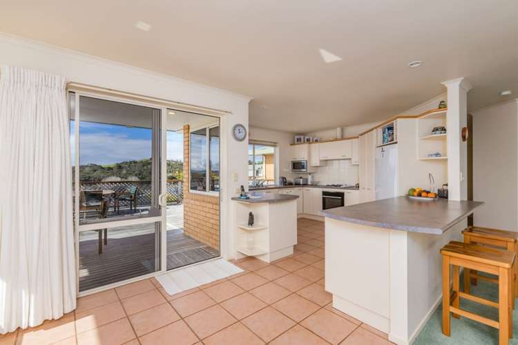 2 Ocean View Road Cable Bay_12