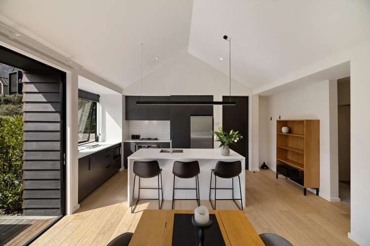 15 McKenzies Shute Jacks Point_6