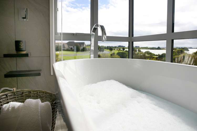 12 Portofino Point Karaka_17