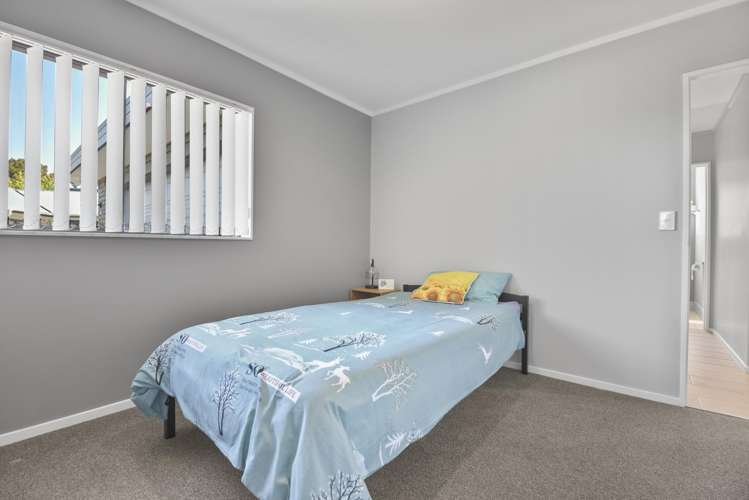 96 Brian Crescent Stanmore Bay_18