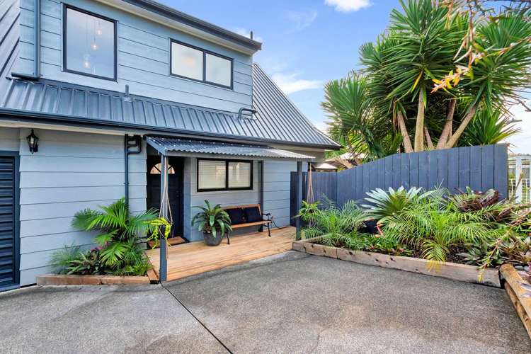 2/13 Philson Terrace Browns Bay_25