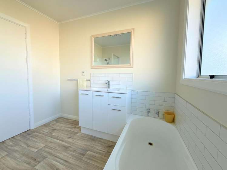 18 Leefield Street Blenheim_14