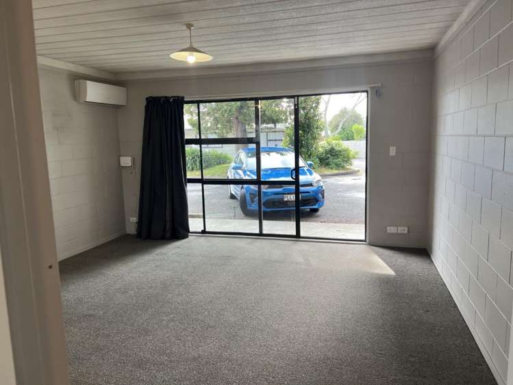 2/9 Trent Place Fenton Park_5