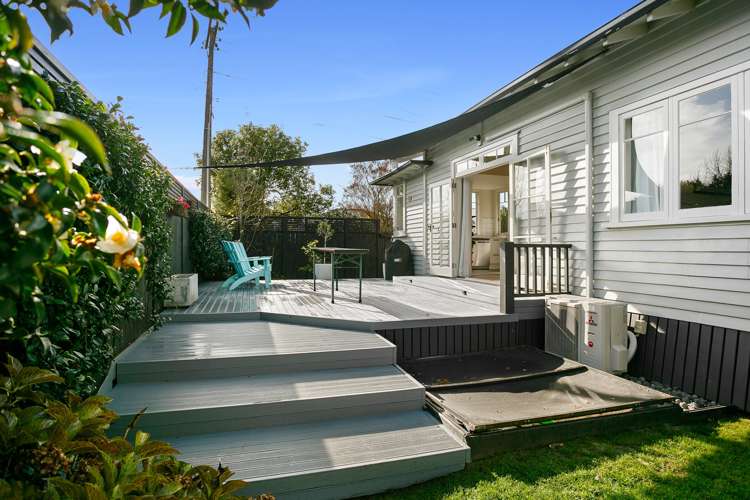 56a Houchens Road Glenview_15