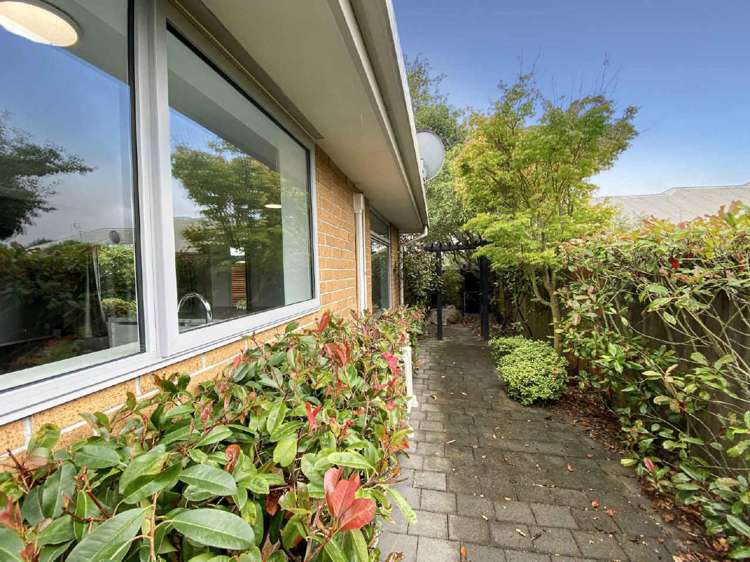 2/66 Middlepark Road Sockburn_17