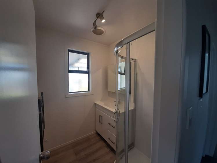 1 Alan Avenue 11401_13