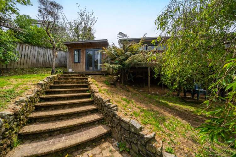 6 Serenity Grove Maoribank_16