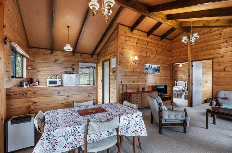 19 Turangitukua Terrace Kuratau_12