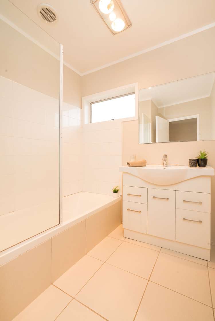 2 Burndale Terrace Manurewa_8