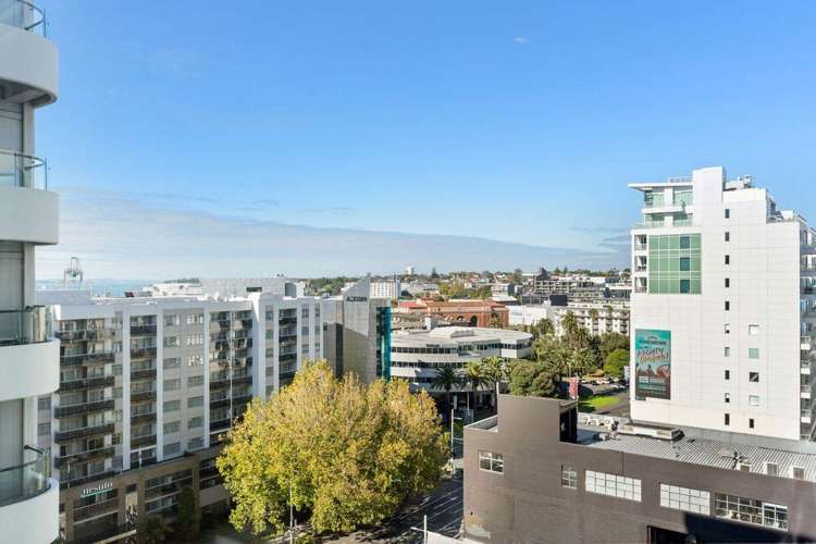 1009/47 Beach Road City Centre_11