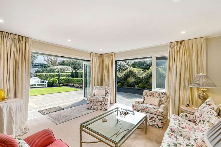 7/32 Hobson Street Thorndon_4