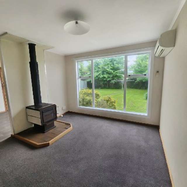 40 Devon Crescent 10985_3