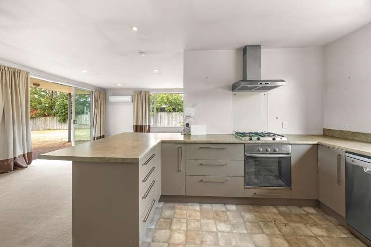 56 Dale Street Albert Town_5