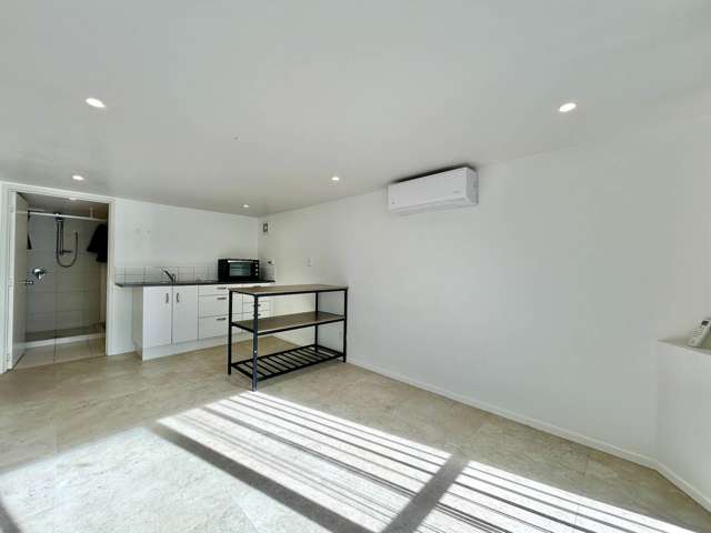 1/772 Whangaparaoa Road Manly_1