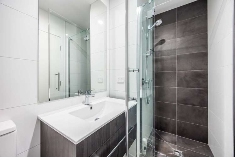 103/8 Lakewood Court Manukau_10