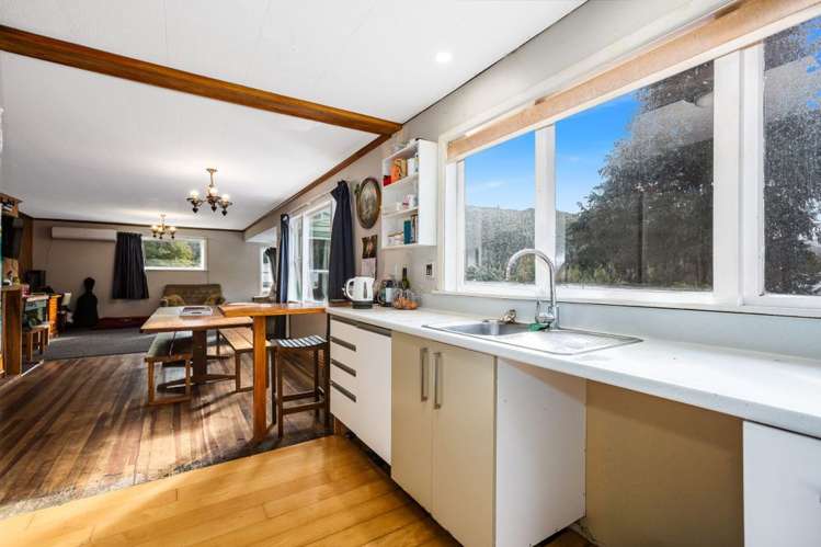 112 Hine Road Wainuiomata_17