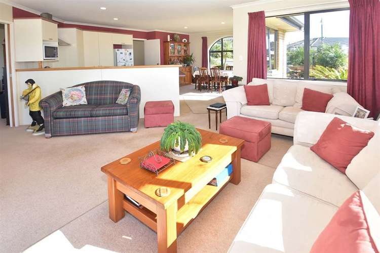 44 Roberta Crescent Orewa_13