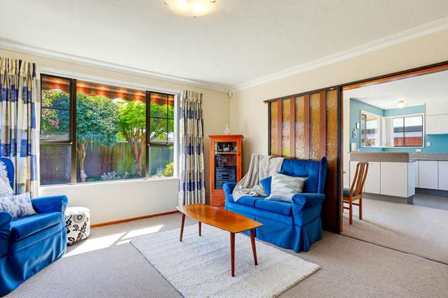 2/51 Solomon Avenue Redwood_2